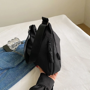 Fashionable black nylon half-moon crossbody bag with large capacity for daily commuting