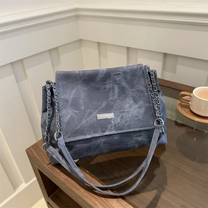 Women Shoulder Bag Large Capacity PU Leather Washed Texture Metal Chain Strap Flap Crossbody Tote Minimalist Commuting