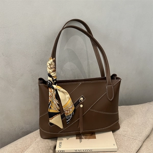 Dames Mode PU Leer Tote Bag Grote Capaciteit Contraststiksels Schoudertas Met Decoratieve Sjaal Voor Woon-Werkverkeer Kantoor