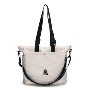 Borsa tote minimalista in nylon crema e nero per donna con doppia tracolla regolabile