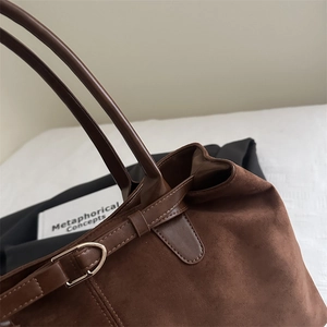 Retro large capacity dark brown suede tote bag with minimalist golden metal buckle detail