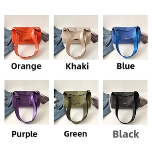 Sacs à bandoulière en nylon quadrillé en orange, kaki, bleu, violet, vert et noir