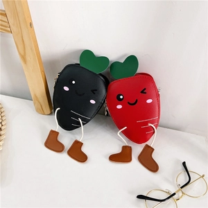 Détails de mini sacs carotte rouges et noirs avec d'adorables charms de chaussures