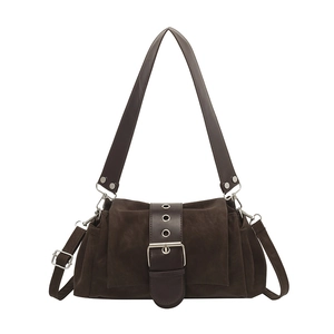 Sac sous le bras rétro marron foncé en daim avec boucle et bandoulière réglable chic