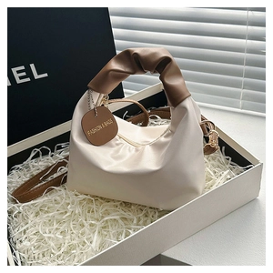 Borsa a mano nuvola bianco crema con manici a pieghe marroni in scatola regalo