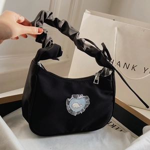 Damen Schultertasche Gefalteter Wolkengriff Herz Wal Patch Süße Achsel Hobo Tasche Nylon Canvas Koreanische Mode