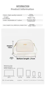 Detailed size specifications for quilted white crossbody bag with 21x15x8cm dimensions