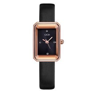 Elegante Damenquarzuhr mit rechteckigem Roségoldgehäuse und schwarzem Lederarmband