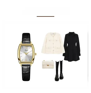 Suggestion de style avec une montre à quartz rétro tonneau et bracelet en cuir noir