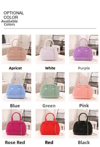 Vue détaillée de neuf couleurs vives du mini sac à main coquillage en gelée PVC