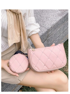 Ensemble sac à bandoulière rose matelassé en cœur avec petit porte-monnaie rond chic