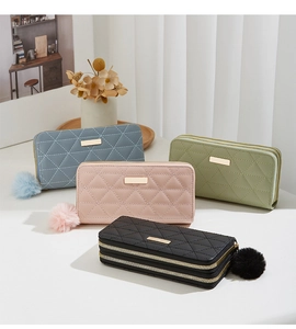 Portefeuilles longs matelassés à double zip en bleu rose vert et noir avec pompons