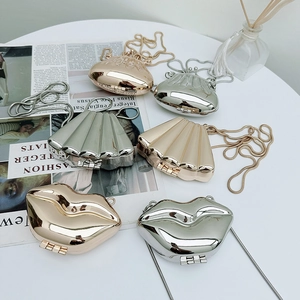 Trendy Lip Shell Shape Mini Metal Evening Clutch Bag With Chain For Women Gold Silver Fashion Party Banquet Handbag