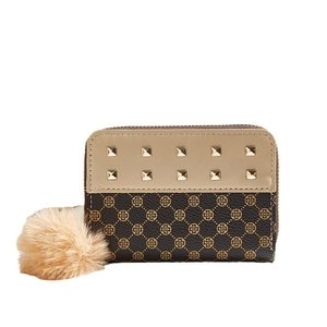 Mini rivet coin purse with clover pattern, beige leather top and brown pompom keychain