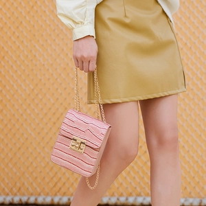 Pink crocodile pattern small square bag with gold chain and metal lock for women