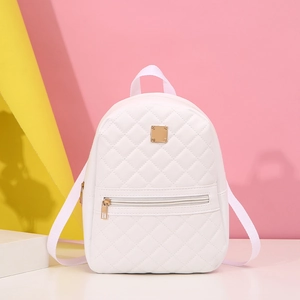 Mini Sac À Dos Pour Femmes En Cuir PU Matelassé Lingge Mode Décontractée Streetwear Petit Sac De Jour Décor En Métal Doré