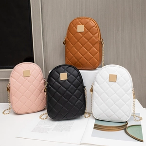 Women Quilted PU Leather Mini Crossbody Bag Gold Chain Strap Square Metal Decor Simple Casual Fashion Zipper Phone Pouch