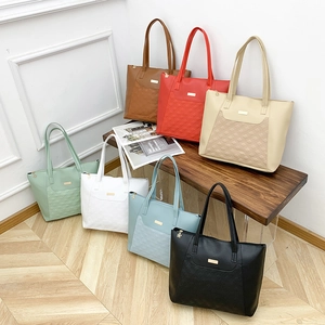 Women PU Leather Large Capacity Tote Bag Quilted Rhombus Pattern Fashion Shoulder Handbag For Daily Commute