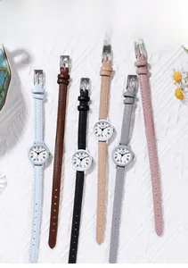 Collezione di orologi al quarzo da donna con cinturini in pelle sottile e numeri romani