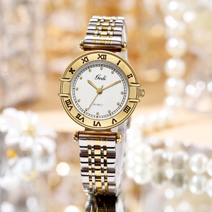 Women Wrist Watch Stainless Steel Strap Quartz Movement Roman Numerals Retro Luxury Elegant Round Dial Waterproof For Lady