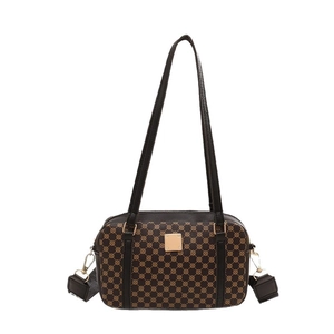 Vintage dark brown large capacity handbag with geometric patterns and golden metal buckle