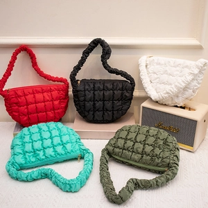 Damen Gesteppte Achseltasche Geraffter Schultergurt Halbmond Wolke Handtasche Leicht Vielseitig Modisch Lässiger Stil
