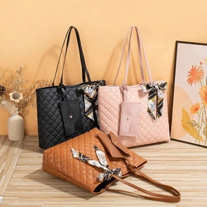 Sac Tote Femme Grande Capacité Similicuir Matelassé Losange Sac À Main Avec Petite Pochette Et Foulard En Satin Sac À Épaule Mode