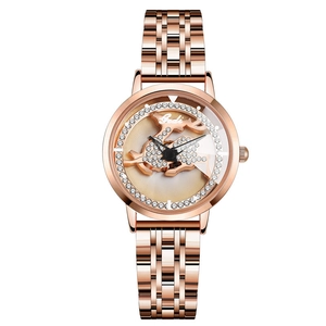 Élégante montre quartz en or rose pour femme avec cadran renne serti de cristaux brillants