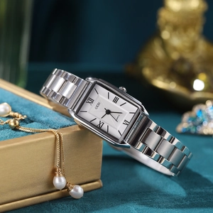 Elegant Women Quartz Watch Rectangular Dial Stainless Steel Strap Roman Numeral Markers Waterproof Fashion Luxury Wristwatch