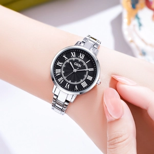 Retro-Quarzuhr für Damen mit silbernem Metallband und schwarzem Zifferblatt