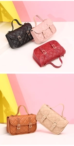 Détails de mini sacs matelassés avec doubles boucles en cinq couleurs vibrantes