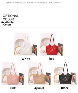 Quilted tote bags in white red pink apricot and black with clover metal logo