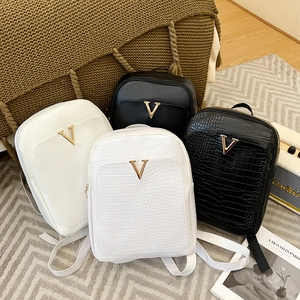 Fashion Backpack PU Leather Crocodile Embossed Casual Travel Bag Women Girls Elegant V-Shaped Metal Decoration