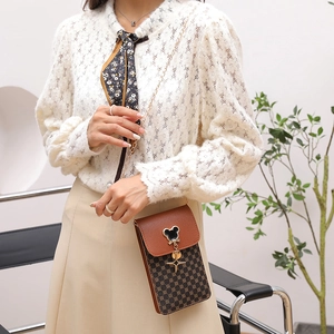 Retro women's crossbody phone bag with vintage pattern and Mickey Mouse metallic buckle