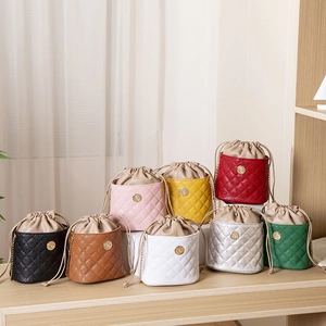 Women Quilted PU Leather Bucket Bag Drawstring Crossbody Shoulder Handbag Rhombic Pattern Metal Chain Strap Fashion Chic