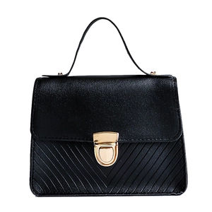 Sac à main chic en cuir PU noir avec motif matelassé en V et fermoir doré élégant