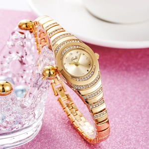 Women Quartz Watch Rhinestone Inlaid Elegant Bracelet Wristwatch Waterproof Luxury Vintage Style Ladies Analog Timepiece