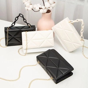 Women Shoulder Bag PU Leather Triangle Geometric Quilted Embossed Fashion Crossbody Handbag With Metal Chain Strap