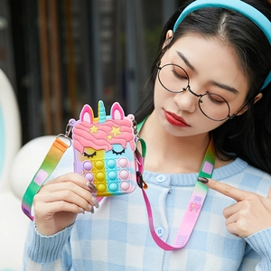 Borsa unicorno Pop-it colorata con tracolla arcobaleno per bambine e ragazze