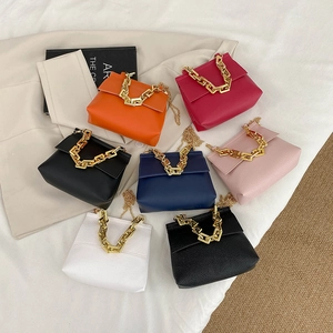 Sac À Épaule Femmes Cuir PU Grain Lychee Grosse Chaîne Dorée Mode Sac Bandoulière Sac À Main Fermeture Magnétique