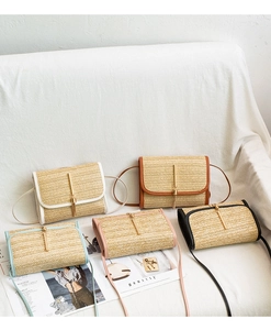 Straw-woven crossbody bags with tassels and PU leather trim in five various colors