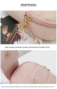 Détails d'un sac rose matelassé avec crochets métalliques dorés et fermeture magnétique