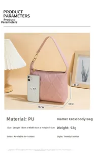 Detailansicht der rosa gesteppten PU-Leder Umhängetasche mit 18x6x14cm Größenangabe