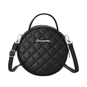 Mini sac à main rond noir matelassé en cuir PU avec bandoulière et logo métallique