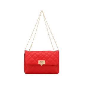 Elegant red quilted shoulder bag with classic diamond pattern and gold chain strap