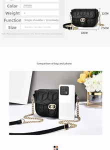 Quilted crossbody bag with chain strap and size dimensions 18x7.5x12cm detail view
