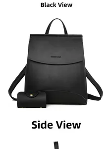 Detailansicht eines schwarzen Lederrucksacks mit passender zylindrischer Tasche dazu