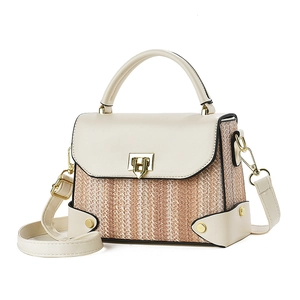 Women's woven stripe shoulder bag in beige leather with heart-shaped gold turn-lock
