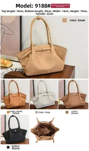 Detailed size specifications for a large suede tote bag with 39cm top length and 19cm height