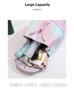 Vue intérieure du sac à dos dégradé montrant l'espace pour téléphone et accessoires